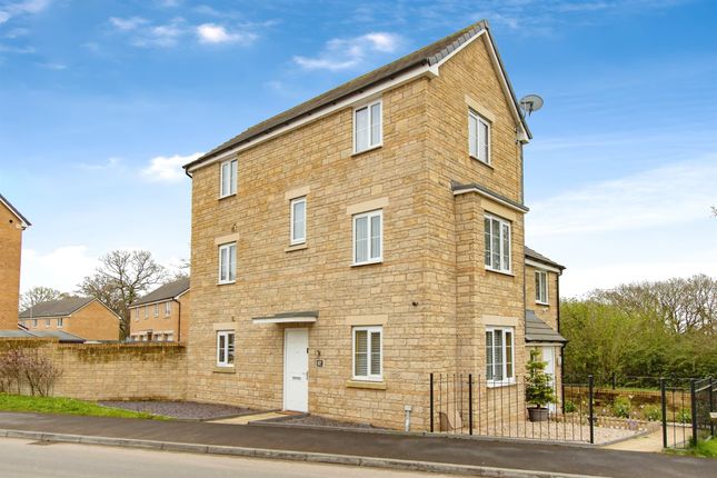 Town house for sale in Montacute Road, Houndstone, Yeovil