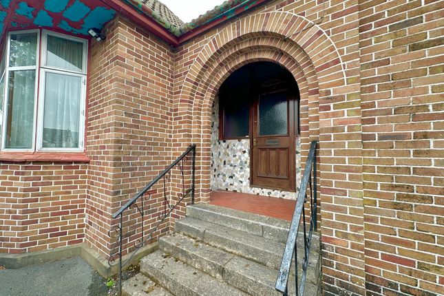 54, The Walk, Merthyr Tydfil photo 4