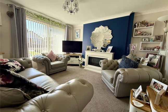 12, Willow Drive, East Riding of Yorkshire photo 2