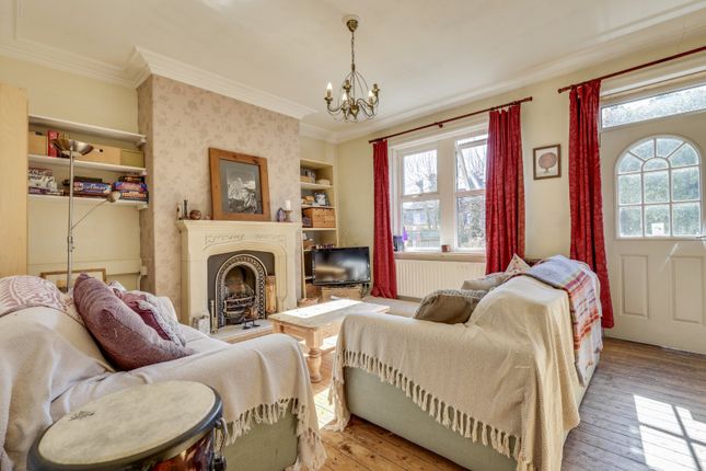 16, Gladstone Road, Leeds photo 2