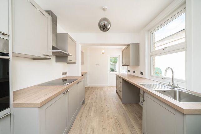 39, Russell Road, London photo 3