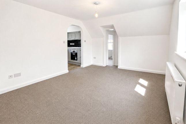 Flat 3, 69, Headley Road, Hampshire photo 3