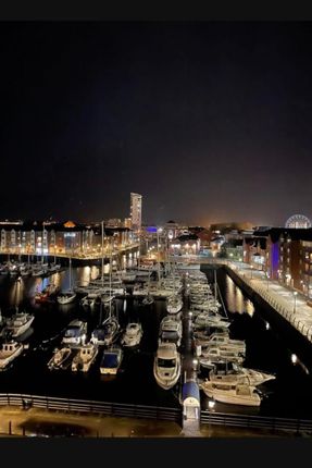16, Pocketts Wharf, Swansea photo 2