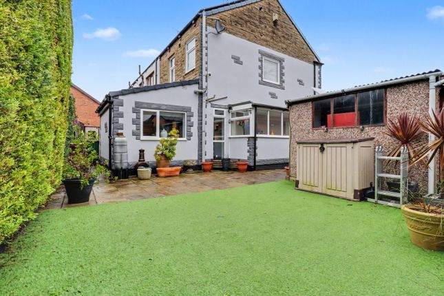 30, Doncaster Road, Knottingley photo 2