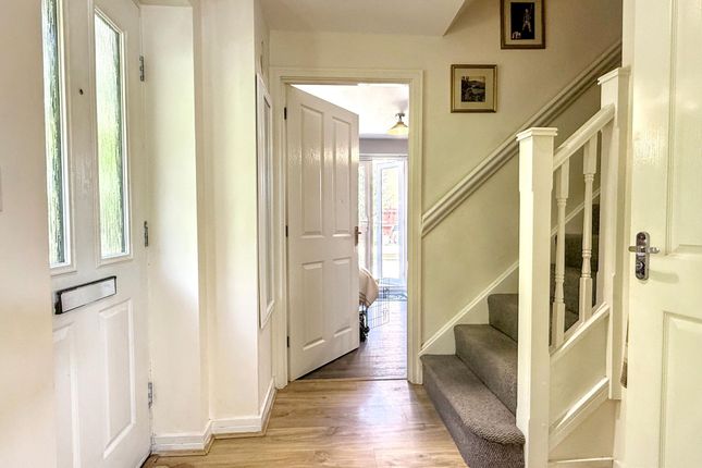 14 Otter Close, Ibstock photo 5
