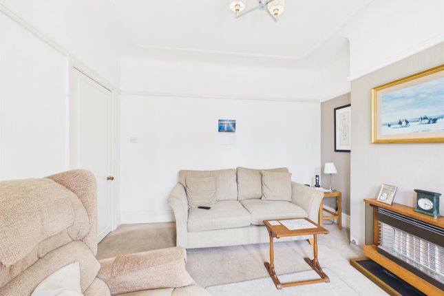 14, Clare crescent, Wallasey photo 4