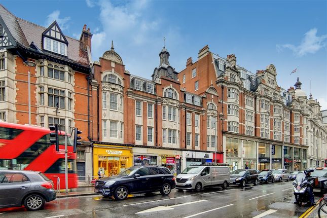 Flat to rent in Kensington High Street, Kensington, London