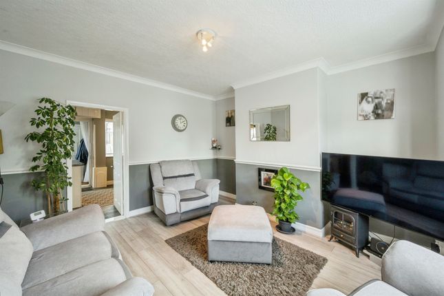 79, Fairmont Crescent, Scunthorpe photo 3