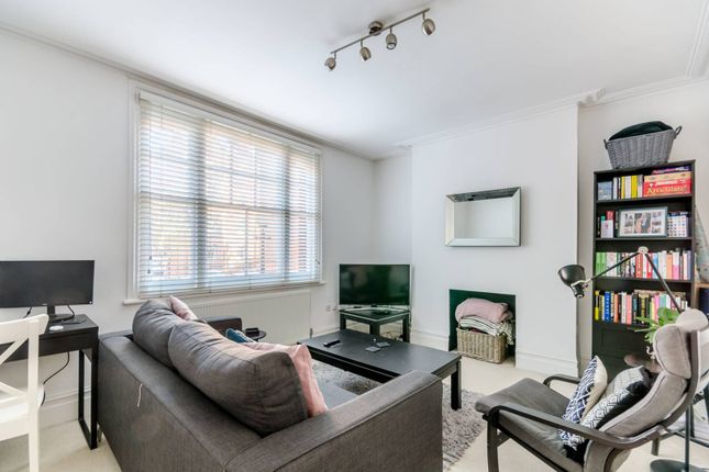 Flat for sale in Queens Club Gardens, Barons Court, London