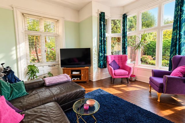 4 Amherst Gardens, Hastings photo 2