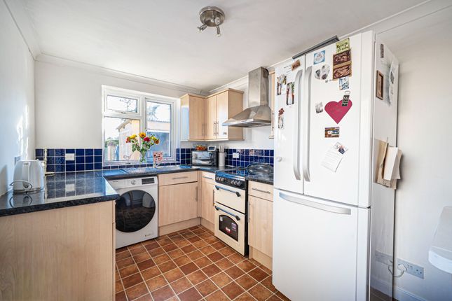 2 Amesbury Road, Cholderton, Salisbury photo 4