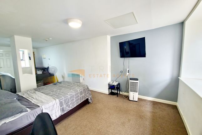 Flat 506, Nottingham photo 2