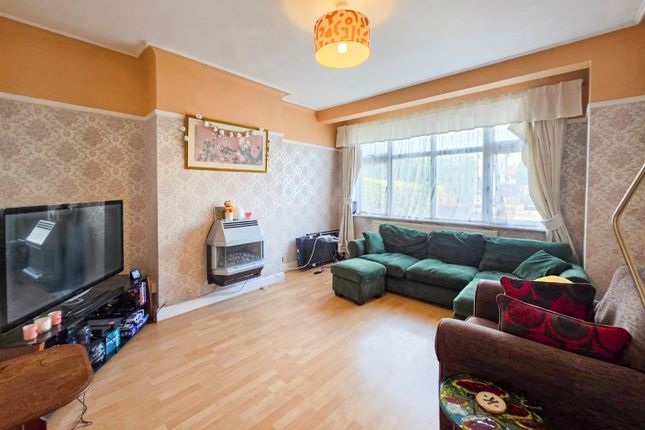 10, Hampton Gardens, Southend-On-Sea photo 4