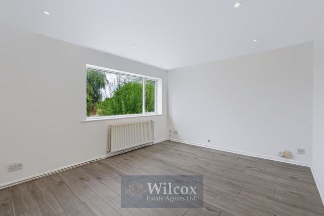 4 Lydford Gardens, Bolton photo 2