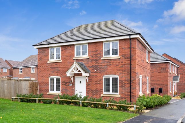 Thumbnail Detached house for sale in Upper Oaks Drive, Leicester