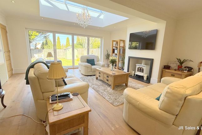 5a, Oak Lane, Potters Bar photo 4