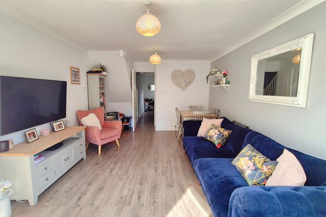 Clydesdale Close Malting Way, Isleworth photo 5