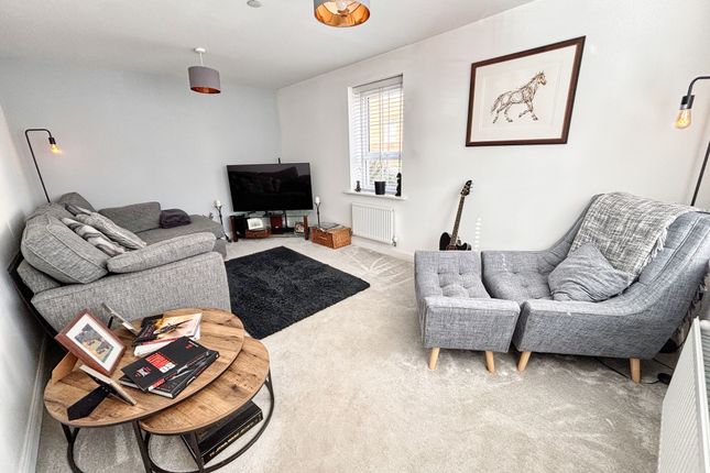 12 Maes Y Rhedyn, Bridgend photo 4