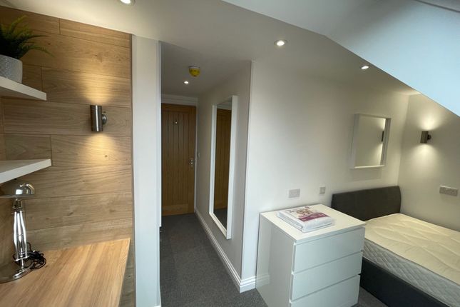 71, Latimer Road, Exeter photo 3