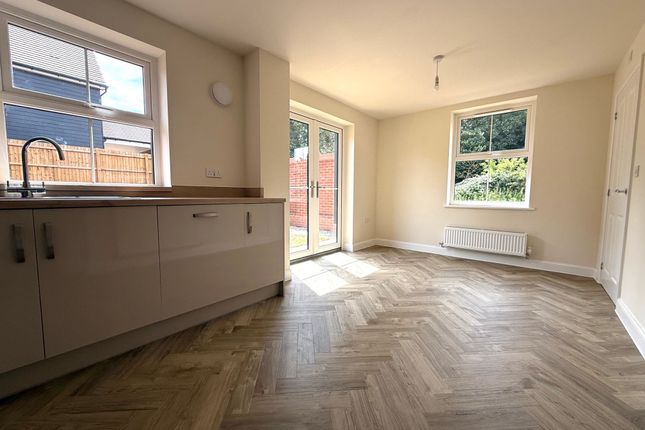 11 Alkanet Way, Ipswich photo 5