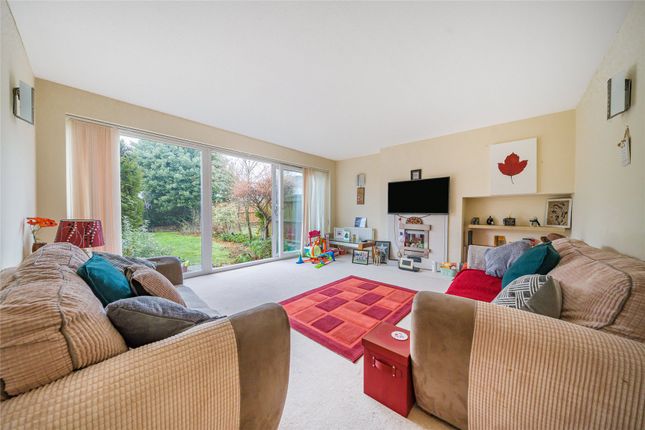 43, Ferndown Avenue, Orpington photo 2