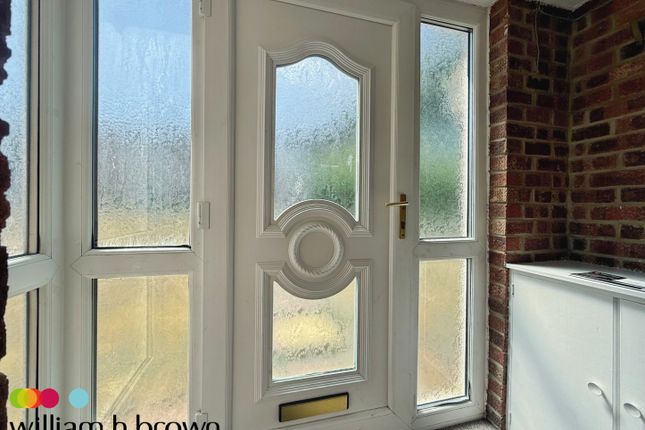 10, Bures Close, STOWMARKET photo 2