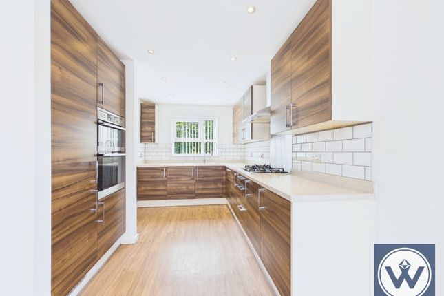 23, River View Drive, Salford photo 2