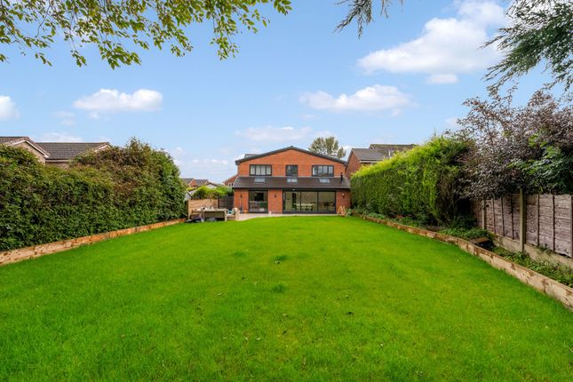9 Bramley Road, Bolton photo 2