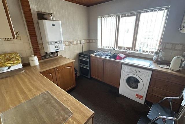 34, Lansdowne Crescent, Mexborough photo 3