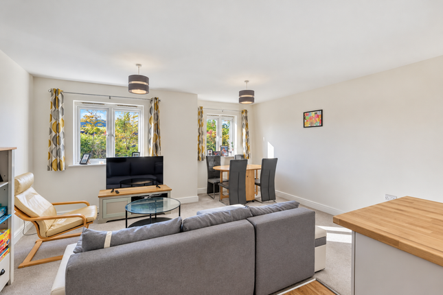 Freer Crescent, High Wycombe photo 3