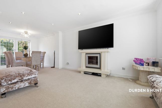 7 Merlin Close, Waltham Abbey photo 3