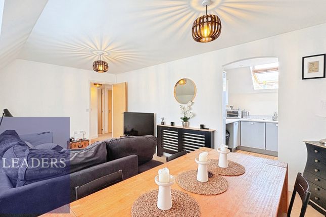 5, Riverside Way, Halstead photo 4