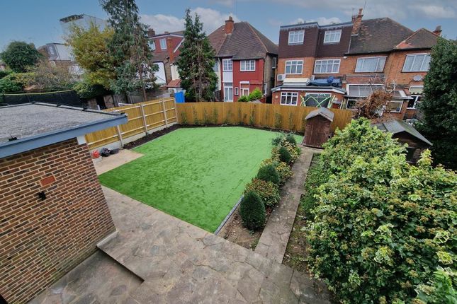 Detached house to rent in Gloucester Gardens, London