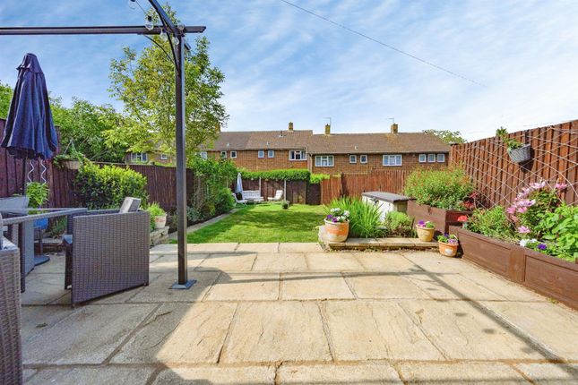 30, Rumballs Road, HEMEL HEMPSTEAD photo 4