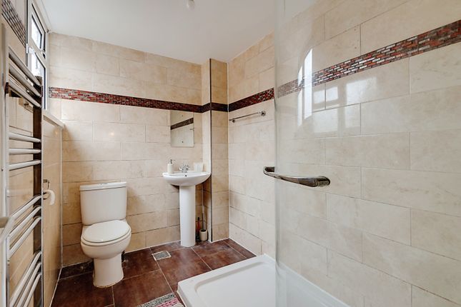 Terraced house for sale in Pottery Road, Brentford