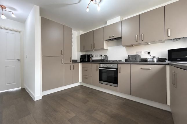 8, Platform Way, Rotherham photo 2