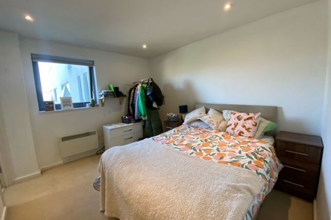 3 Hill View Court, Sidcup photo 3