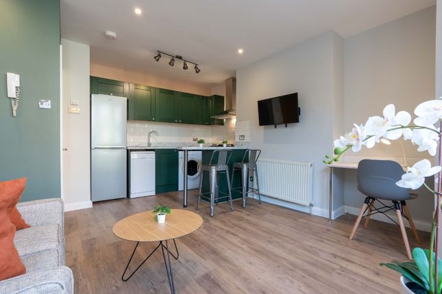 20, Kimberley Gardens, Newcastle photo 2
