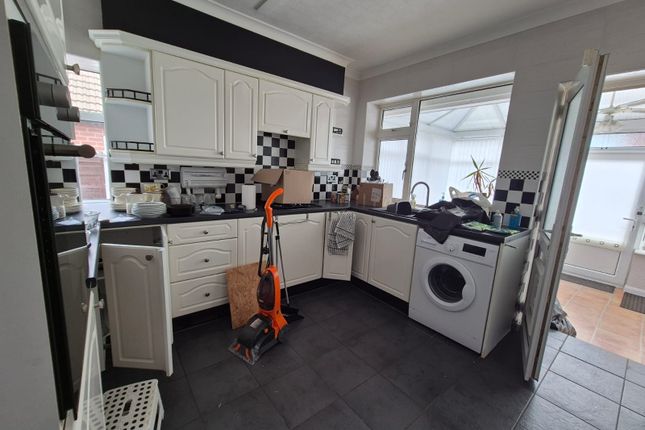 86, Kelmscott Lane, Leeds photo 2