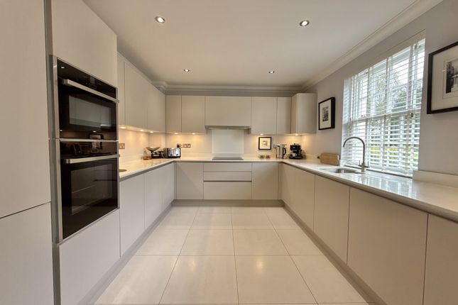 29, Southfield Drive, Yeovil photo 2