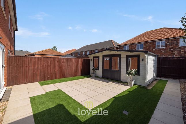 12 Stavanger Close, Grimsby photo 4