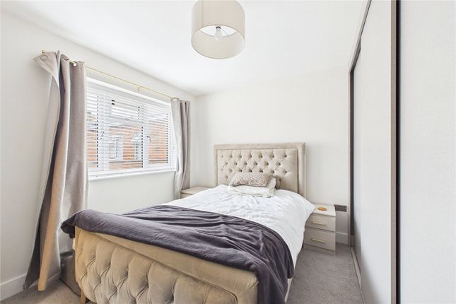 Flat 21, Marne House 123-127,, Deepcut Bridge Road, Camberley photo 4