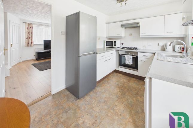 16, Tallis Lane, Milton Keynes photo 2