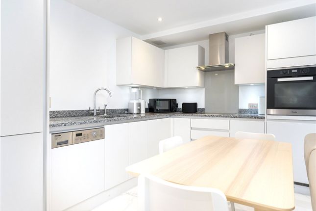 4, Hampton Row, 463 Upper Richmond Road photo 4