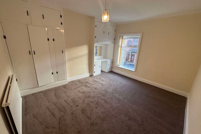 18, Mary Street East, Bolton photo 5