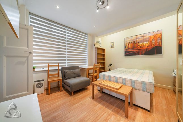 Studio flat on Flat 5, 29 Abercorn Place, London, £299,999