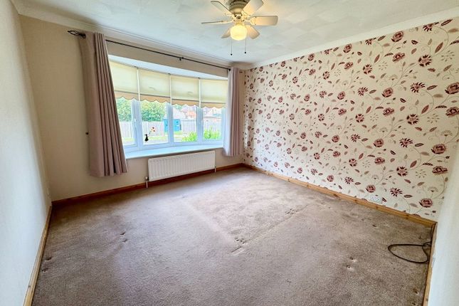 10, Village Way, Ashford photo 2