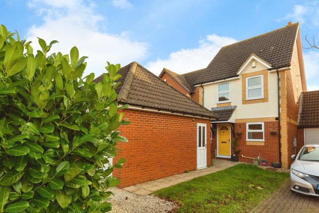 Detached house for sale in Chaffinch, Watermead, Aylesbury