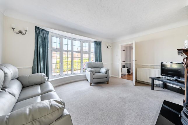 66, Alexandra Road, Chandler's Ford photo 4