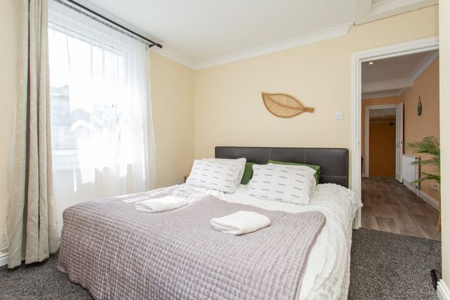 Flat 1, 189, High Street, Herne Bay photo 4